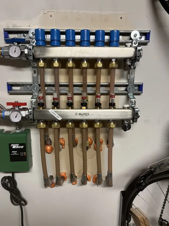 Plumber performing Leak Detection at a residential property in Salamanca